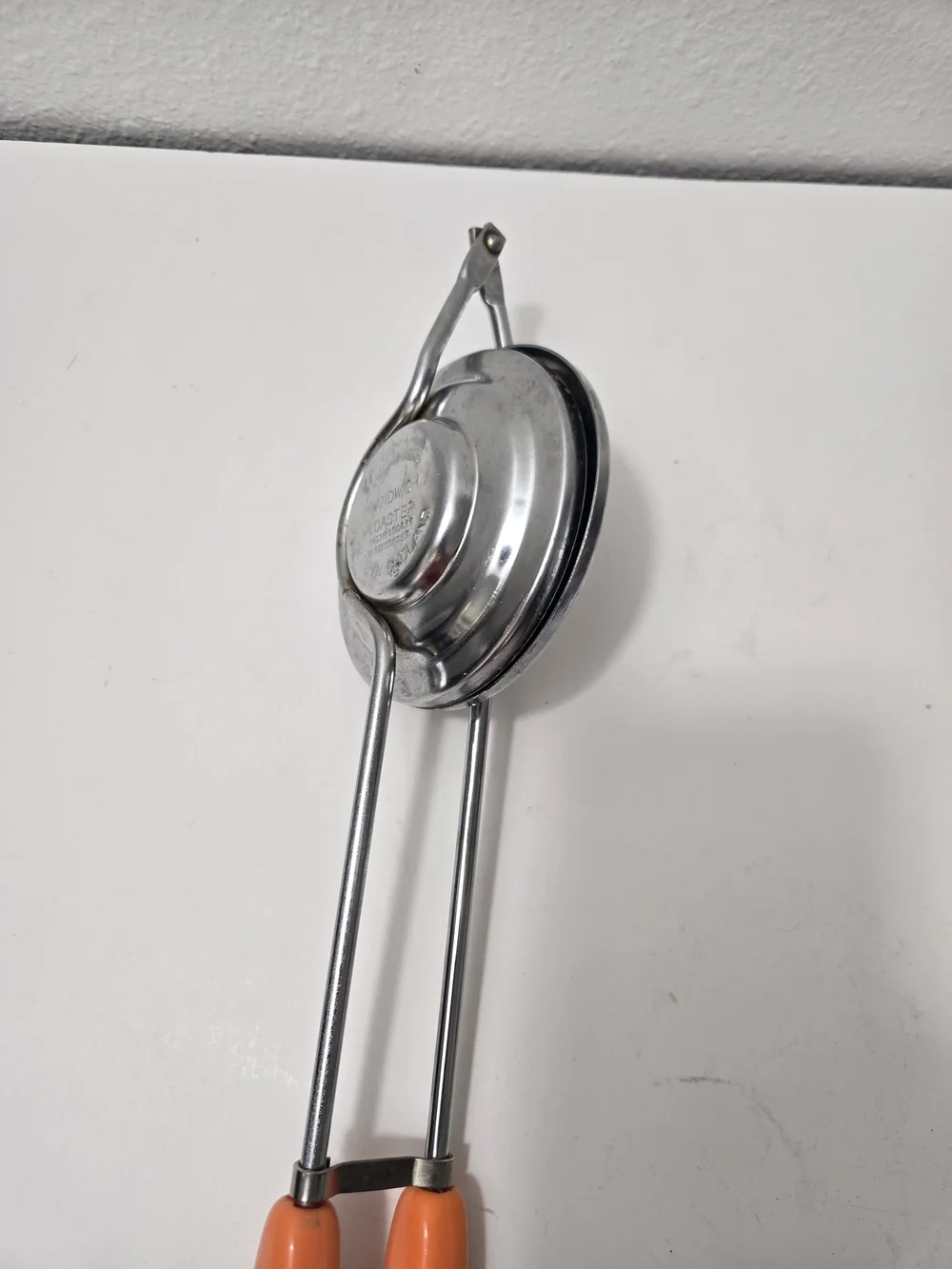 Vintage Flying Saucer Sandwhich Press